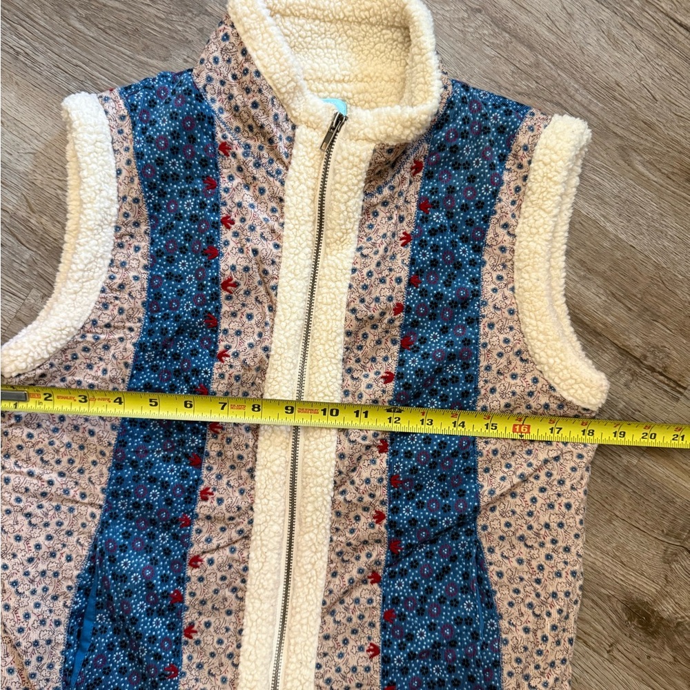 Kimchi & Blue • Boho Floral Micro Corduroy Sherpa Vest - Picture 7 of 13